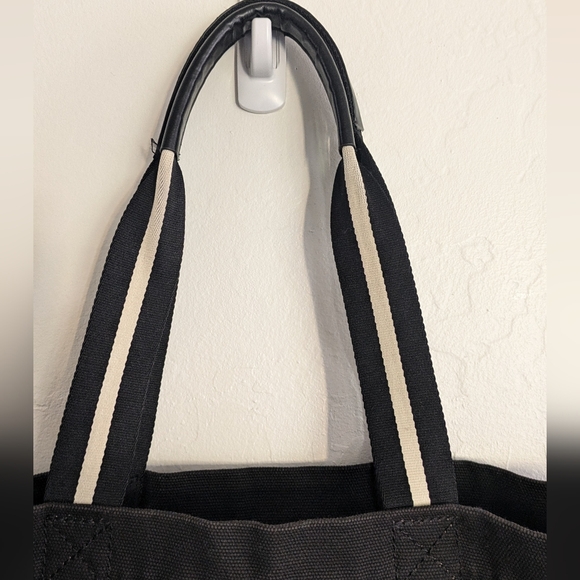 MARC JACOBS CANVAS LARGE TOTE BLACK. - Picture 5 of 15